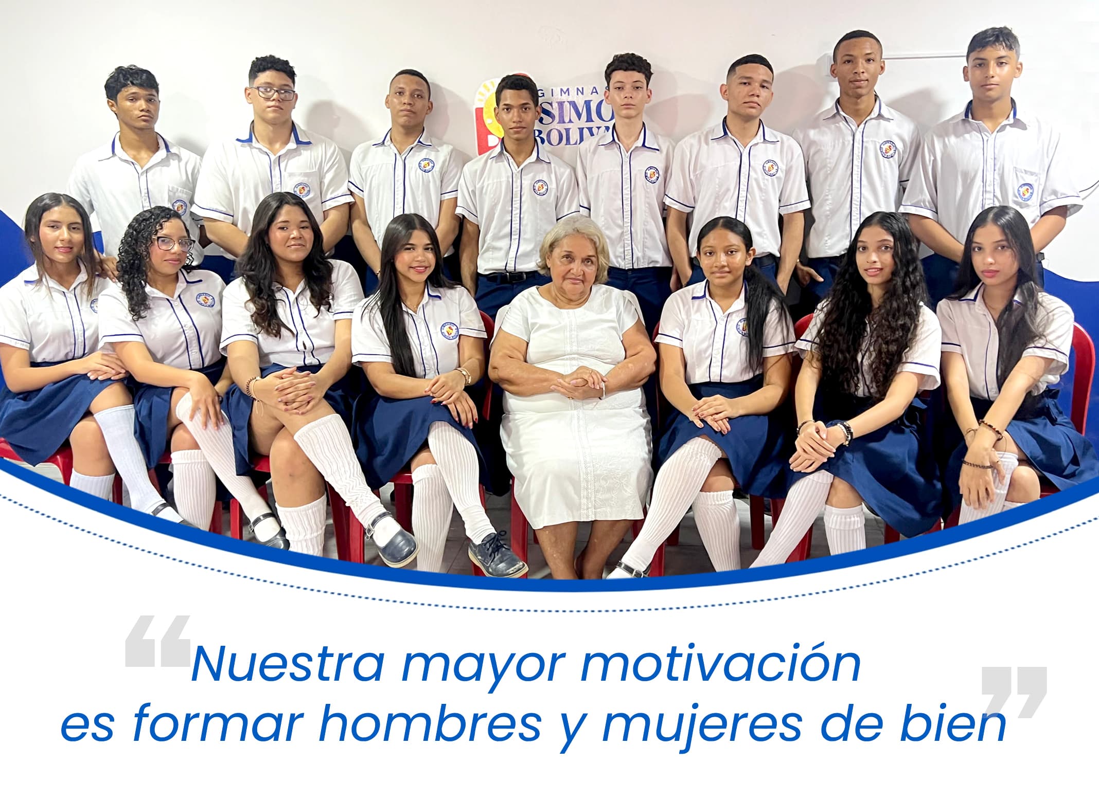 Estudiantes y equipo del Gimnasio Simón Bolívar