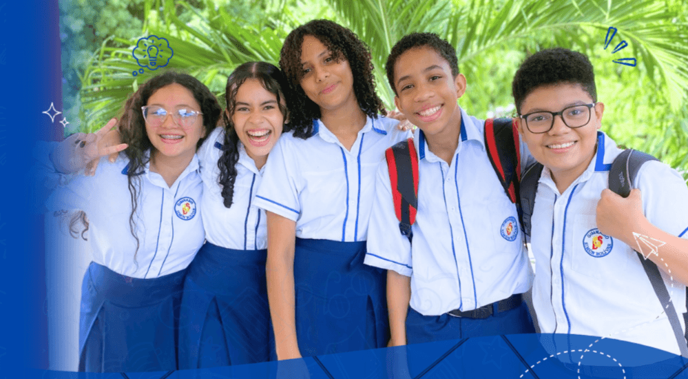 Estudiantes en clase bilingüe